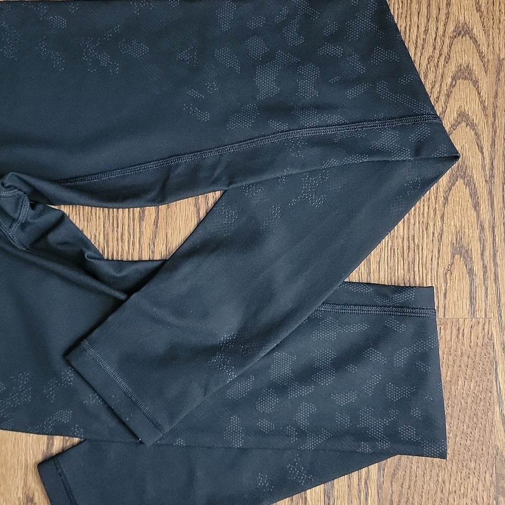 Lululemon Mapped out HR tight 28'' Camo